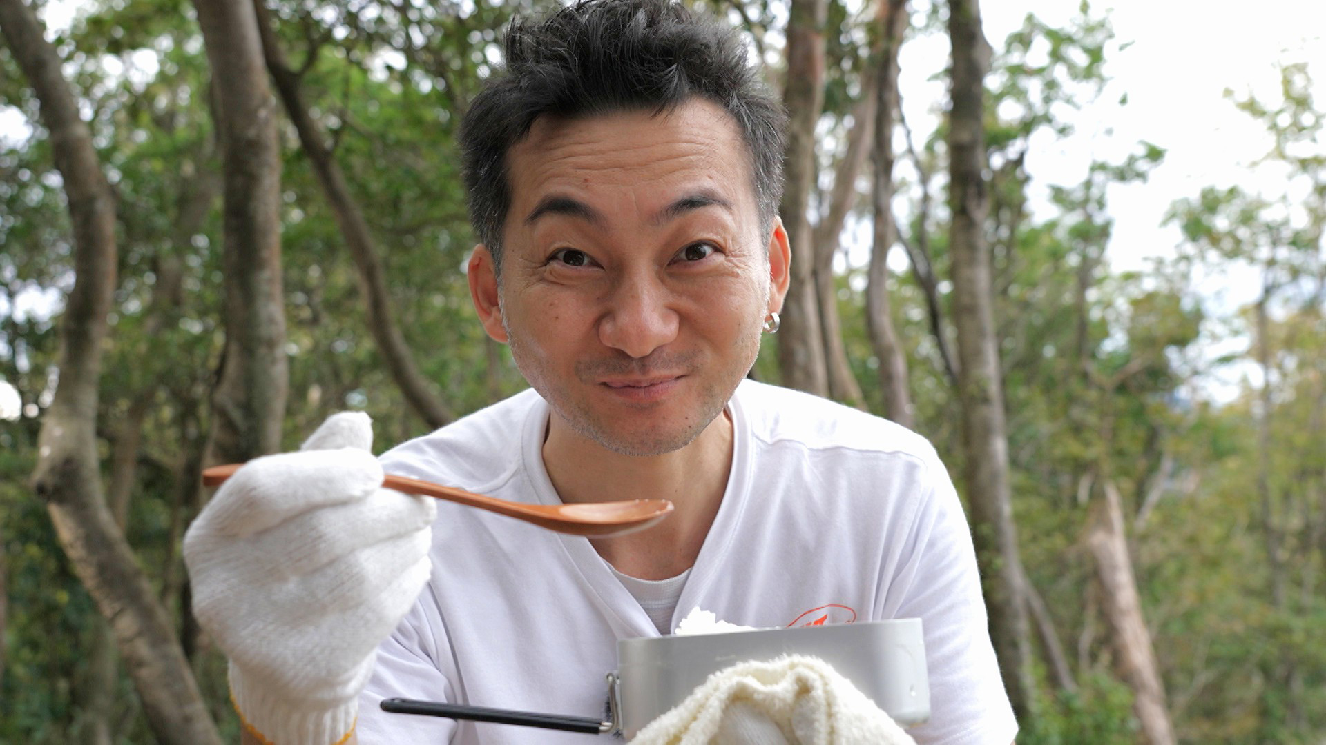 メスティンでの炊飯に初挑戦だった波岡さん