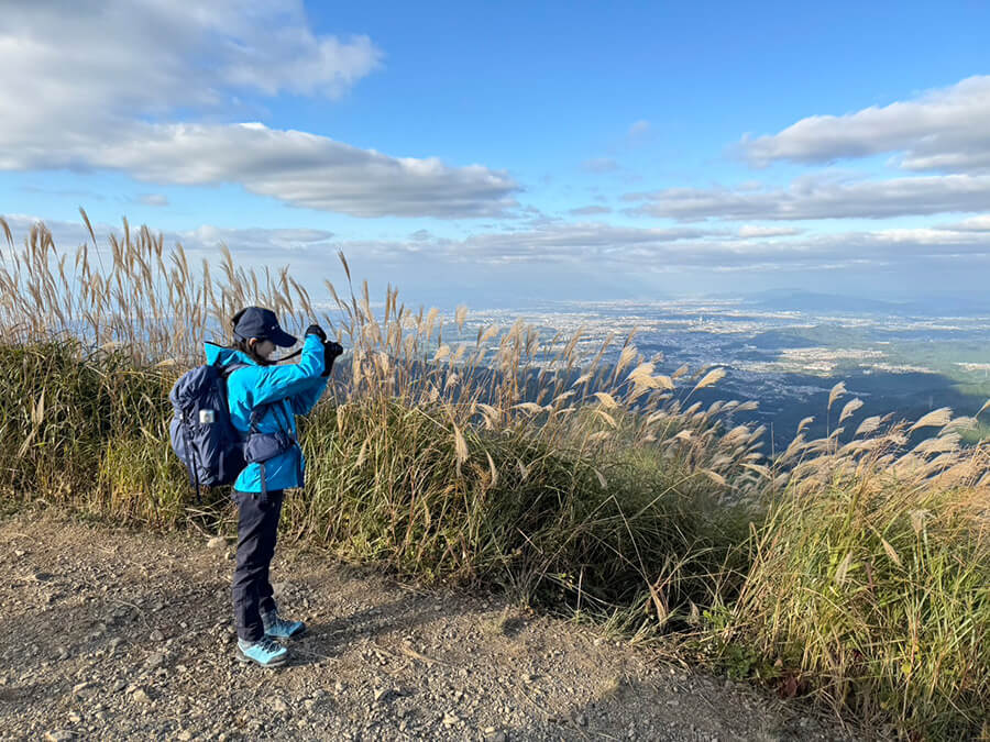 一眼カメラを持参して登山に挑んだ野口さん