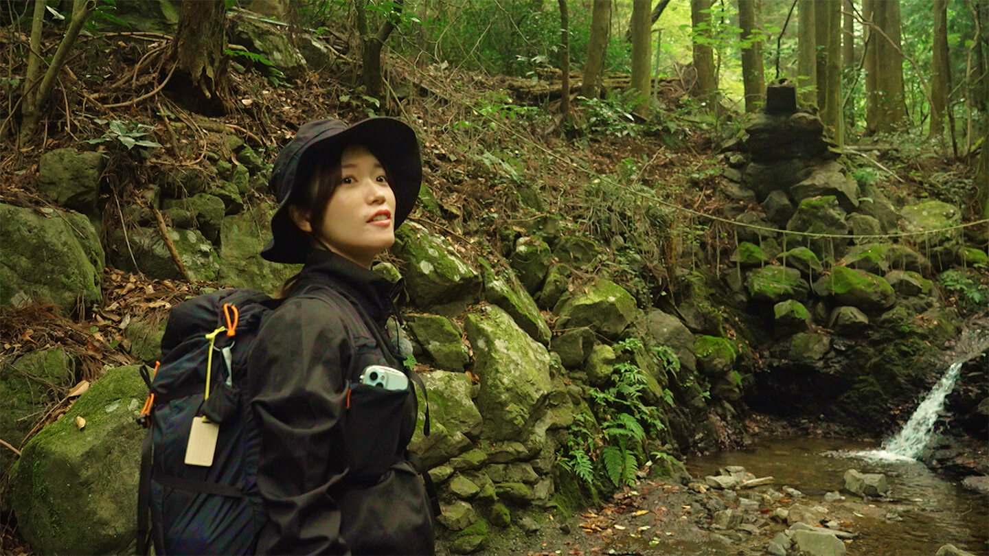 小仏滝でのこと、滝行はやったことがないという美山さん