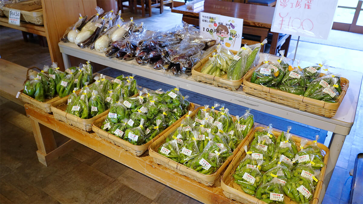今回の頂きメシは、山の麓にある施設「姫路市 夢さき夢のさと夢やかた」にて食材を調達